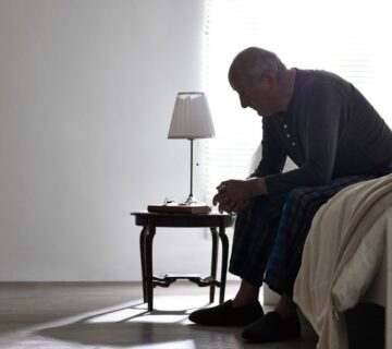 نحوه برخورد با سالمندان افسرده